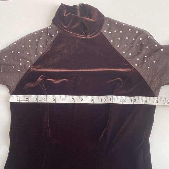 Vintage Tadashi Chocolate Brown Velvet Embellished Gown Size Medium - Picture 13 of 15